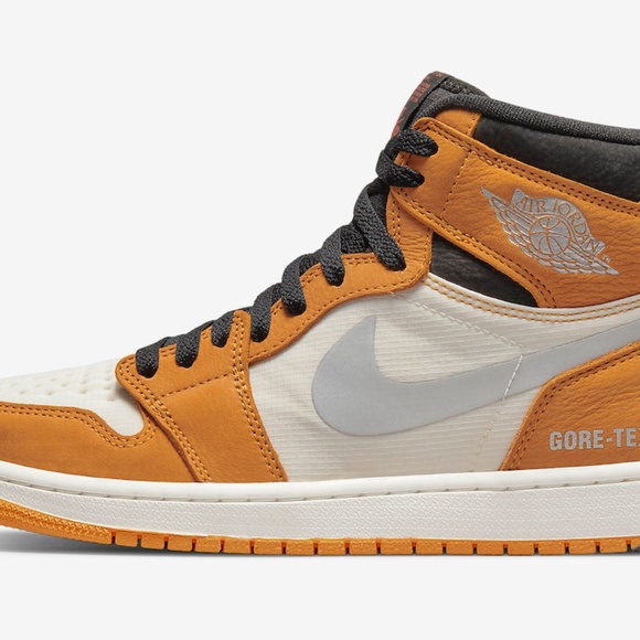 Nike Air Jordan 1 High Element Gore-Tex Light Curry DB2889 700 - Picture 2 of 8